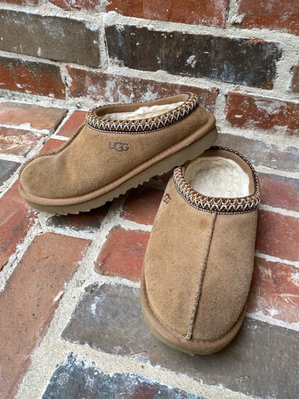 UGG Tasman ll Suede Clog Slippers Kids Size 3